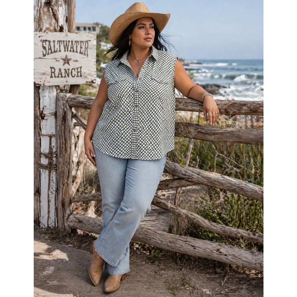 Wrangler Women's XXXL Sleeveless Western Snap Shirt Geometric Diamond Print